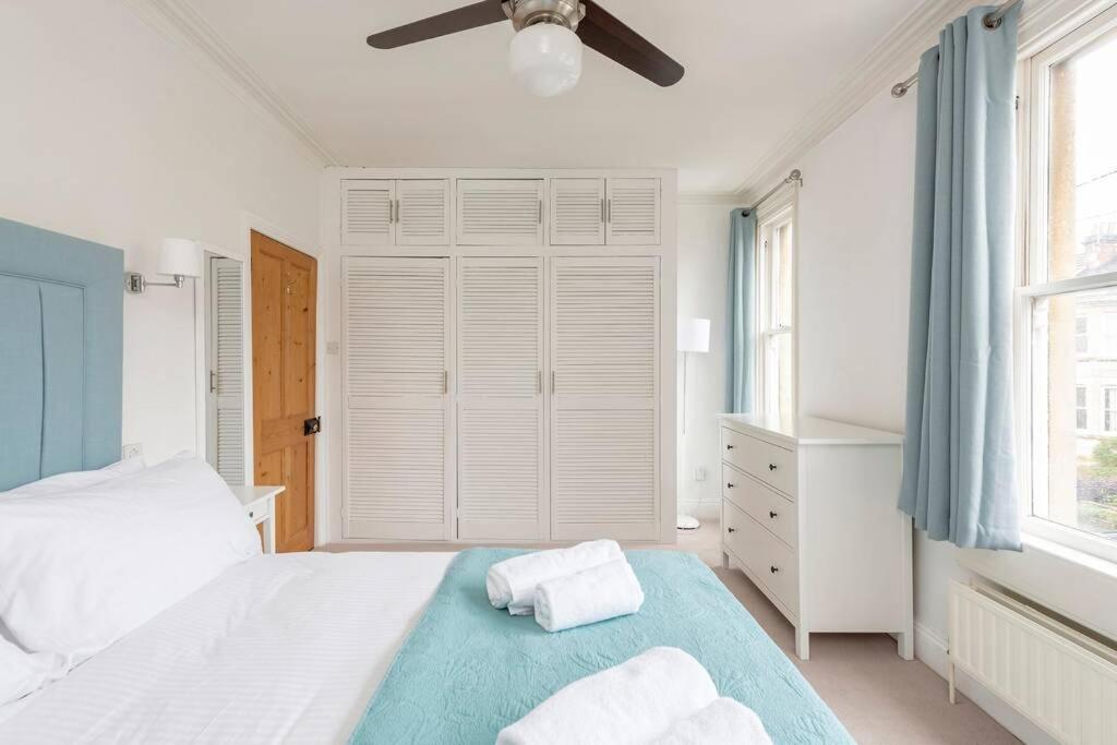 Spacious House - 2 Double Rooms - Street Parking - Garden Bath Exterior foto