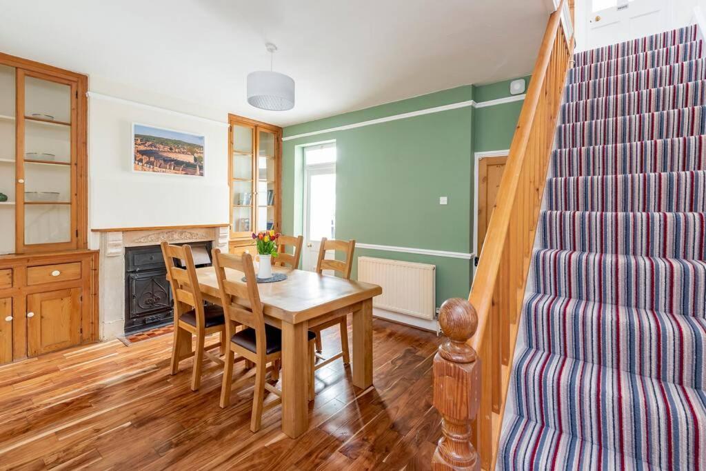 Spacious House - 2 Double Rooms - Street Parking - Garden Bath Exterior foto